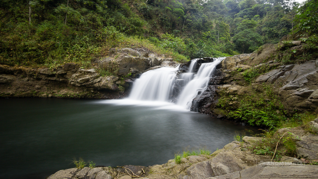Air Terjun Watu Lawang: Keindahan Tersembunyi di Lereng Gunung Jawa Timur
