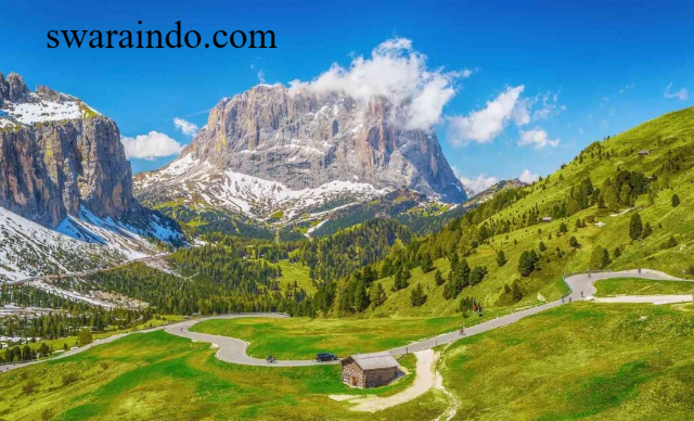 Menikmati Panorama Pegunungan Dolomites